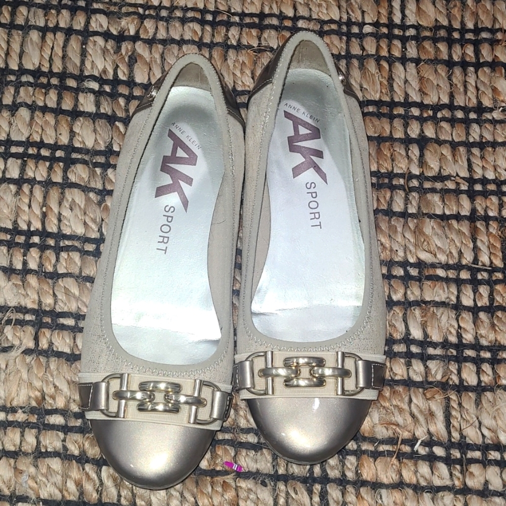 Ann Klein sport flats